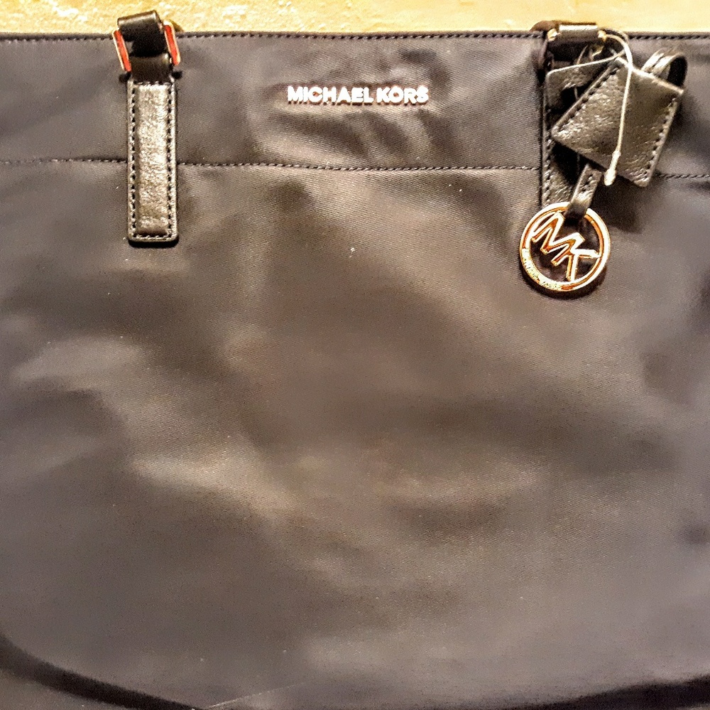 MK TOTE AND STRAPPY WEDGES